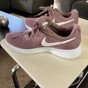 Nike Sneakers Mauve Size 6.5